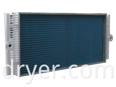 Very long straight type condenser